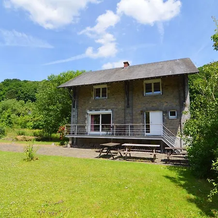 Casa vacanze Modern Holiday In Yvoir With Garden Bauche