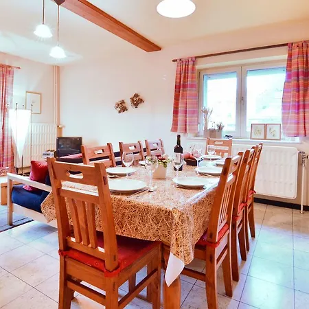 Casa vacanze Modern Holiday In Yvoir With Garden